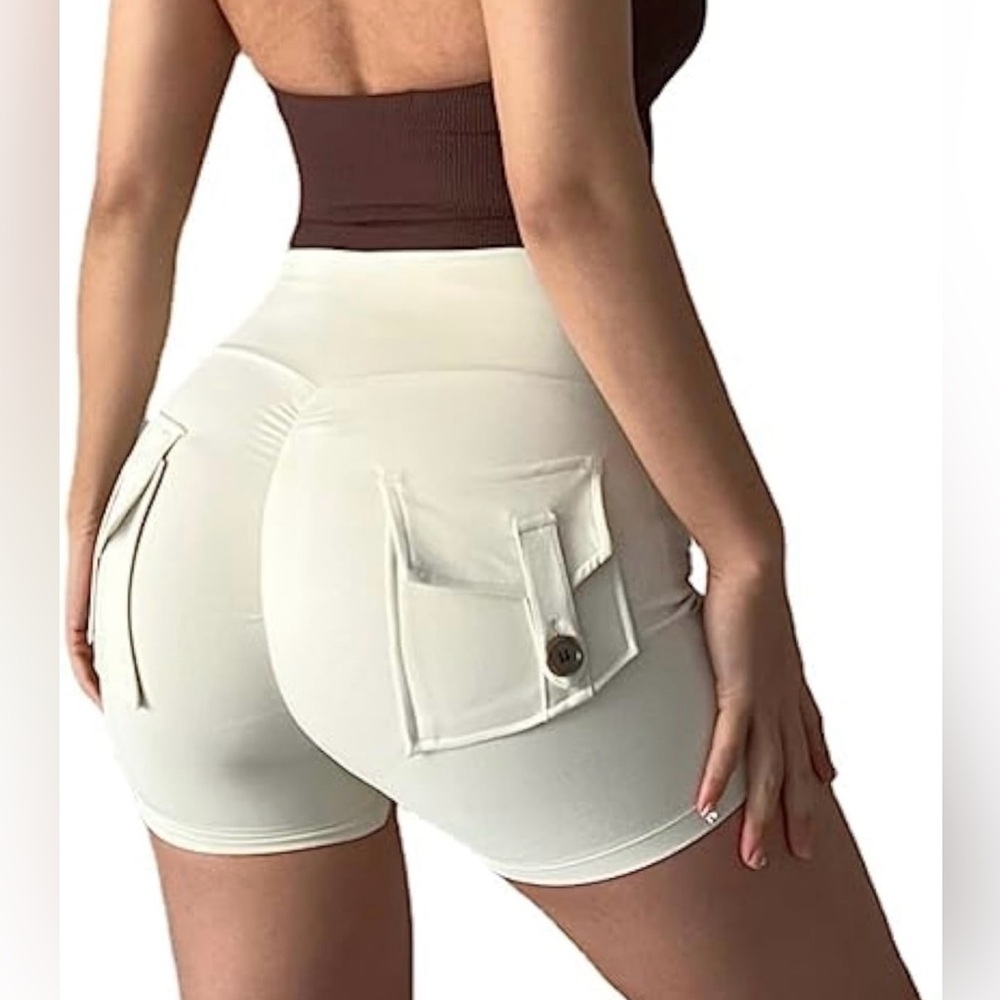 Aesthetic Workout Shorts with Pockets for Women Athletic Shorts Size Medium NWOT